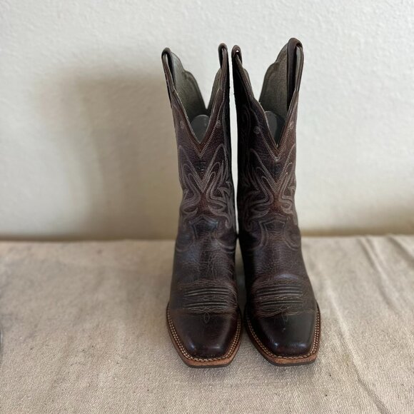 Ariat Woman's Legend Leather Western Cowgirl Farm-House Boots Sz 7 - Picture 1 of 15